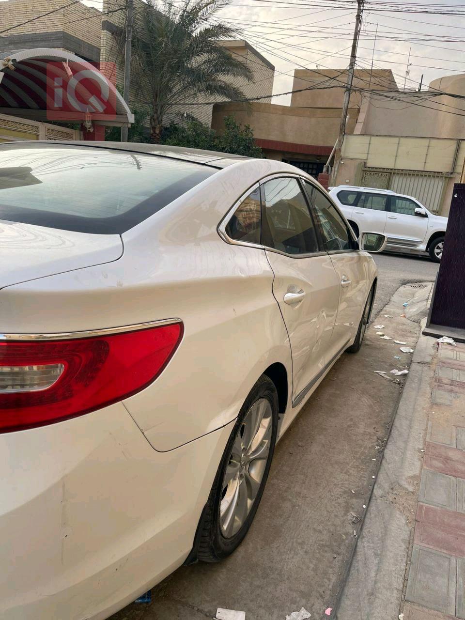 هيونداي أزيرا